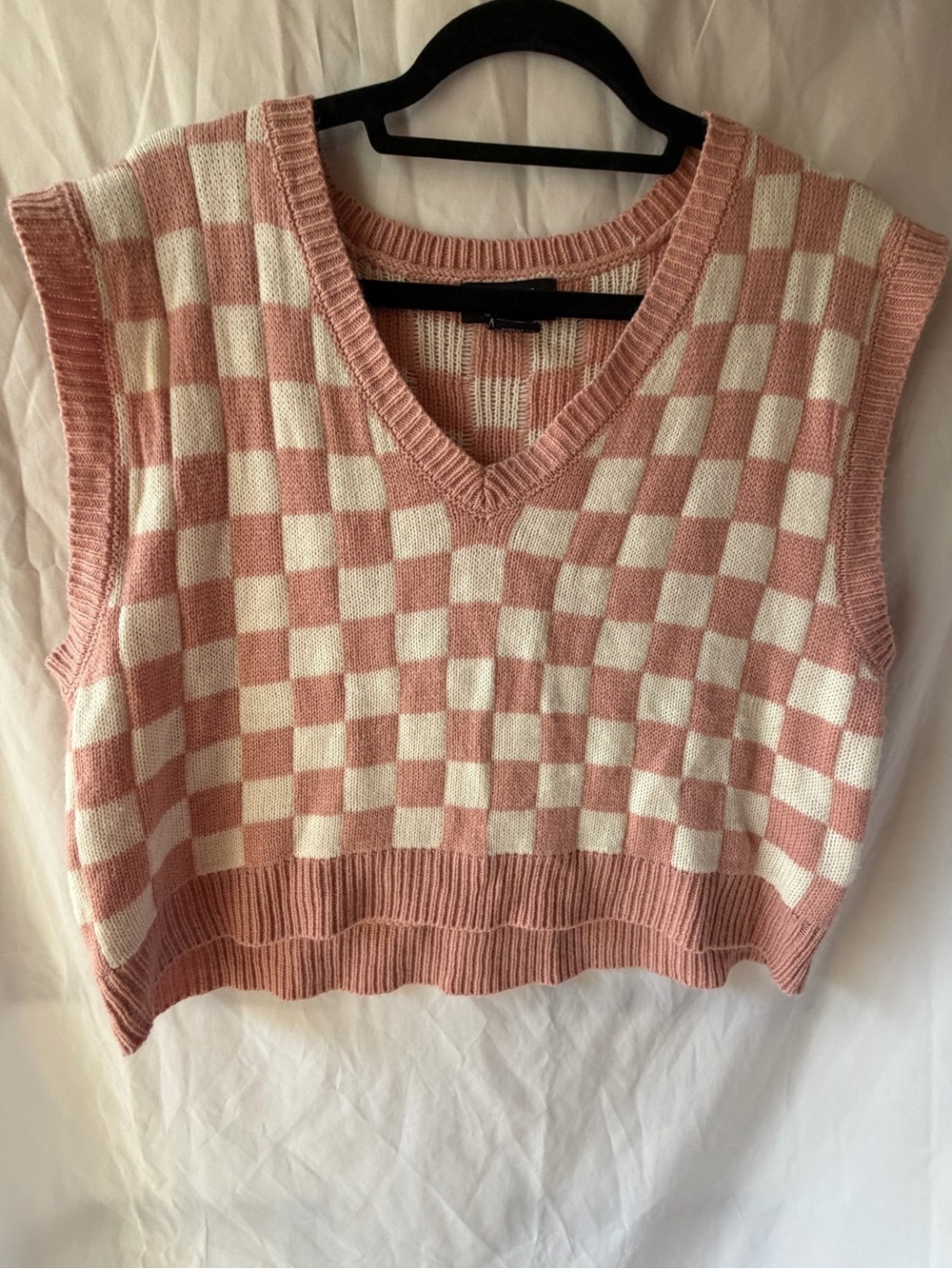 Checked Knit V-Neck Sweater Vest in Pink and White - Women's